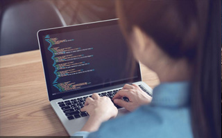 文昌 api php源码,下载的php源码怎么运行呢？